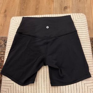 lululemon Align™ High-Rise Short 6"